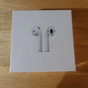 Apple White Earbud Headphones